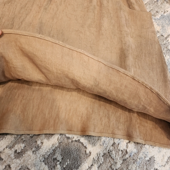 Flawless tan dress with pockets. Stretch waist. 3/4 sleeve. Crinkle fabric. M - Picture 6 of 15